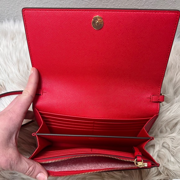 Tory Burch Robinson Chain Wallet / Mini Bag in Bright Red - New with Tags! - Picture 10 of 15